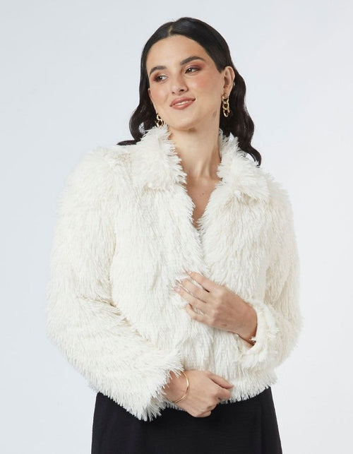 Abrigo Genesis Perla