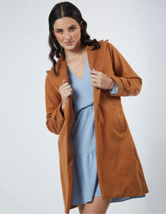 Abrigo Tana Camel